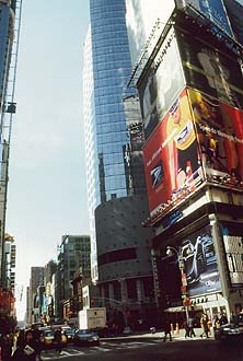 NYC_New_York_42_Street_near_Times_Square.jpg