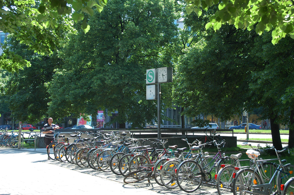 MUC Munich - bike stand at the Isartorplatz S-Bahn underground railway station 3008x2000