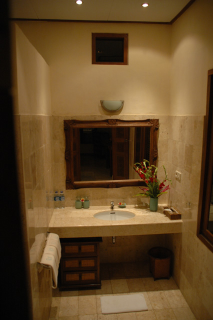 DPS Bali Ubud Bedulu Gubah Bali Exclusive Villas bathroom 3008x2000