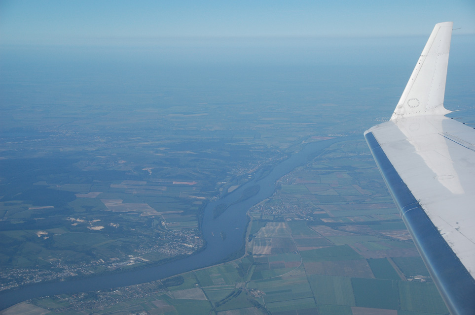 BUD Hungary - danube river with islands and villages from aircraft 3008x2000