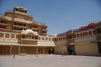 JAI Jaipur - one of the inner courtyards of the City Palace Complex 3008x2000