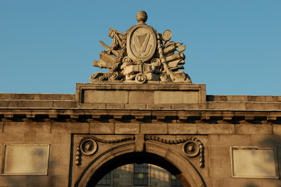 DUB Dublin - Four Courts detail 3008x2000