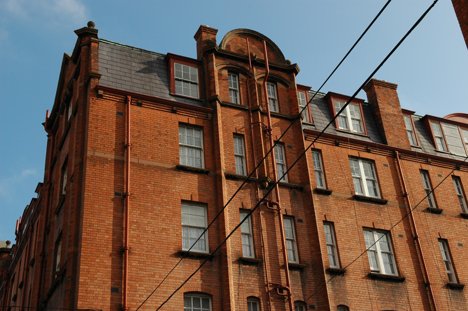 DUB Dublin - house in traditional architecture near St Patricks Cathedral 3008x2000