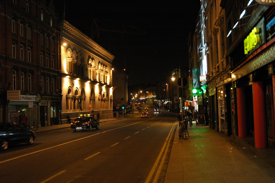 DUB Dublin - Lord Edward Street by night 3008x2000