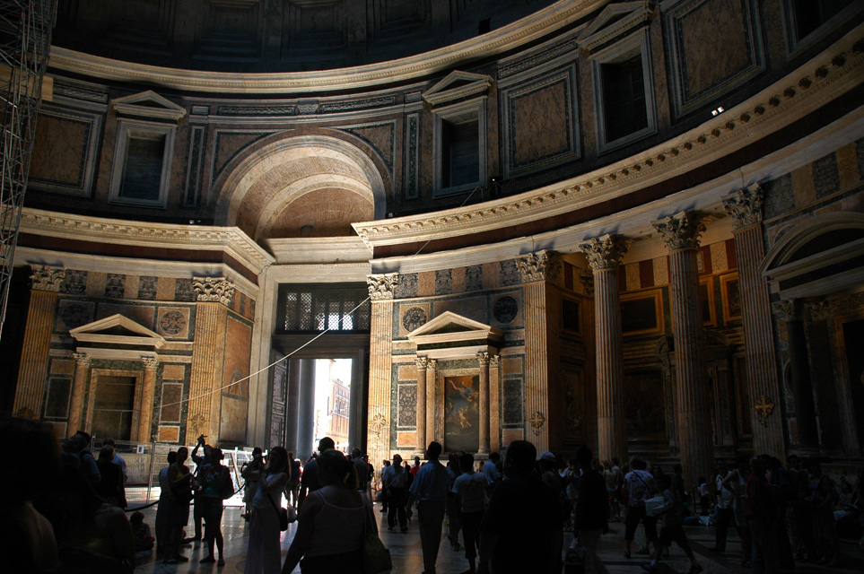 FCO Rome - Pantheon interior 01 3008x2000