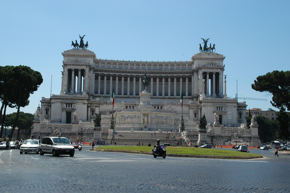 FCO Rome - Vittoriano on Piazza Venezia 02 3008x2000