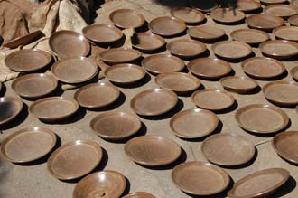 AMI Lombok Masbagik Timur pottery village clay plates 3008x2000