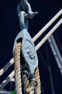 AMI Lombok Ombak Putih sailing ship Gili Nanggu Island linkage detail 3008x2000