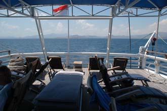 AMI Lombok Ombak Putih sailing ship Gili Nanggu Island upper deck with deck chairs 3 3008x2000