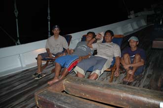 AMI Lombok Ombak Putih sailing ship open air buffet for dinner on lower deck crew members 2 3008x2000