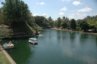 AMI Lombok Taman Narmada Park Water Palace big artificial pool 3008x2000