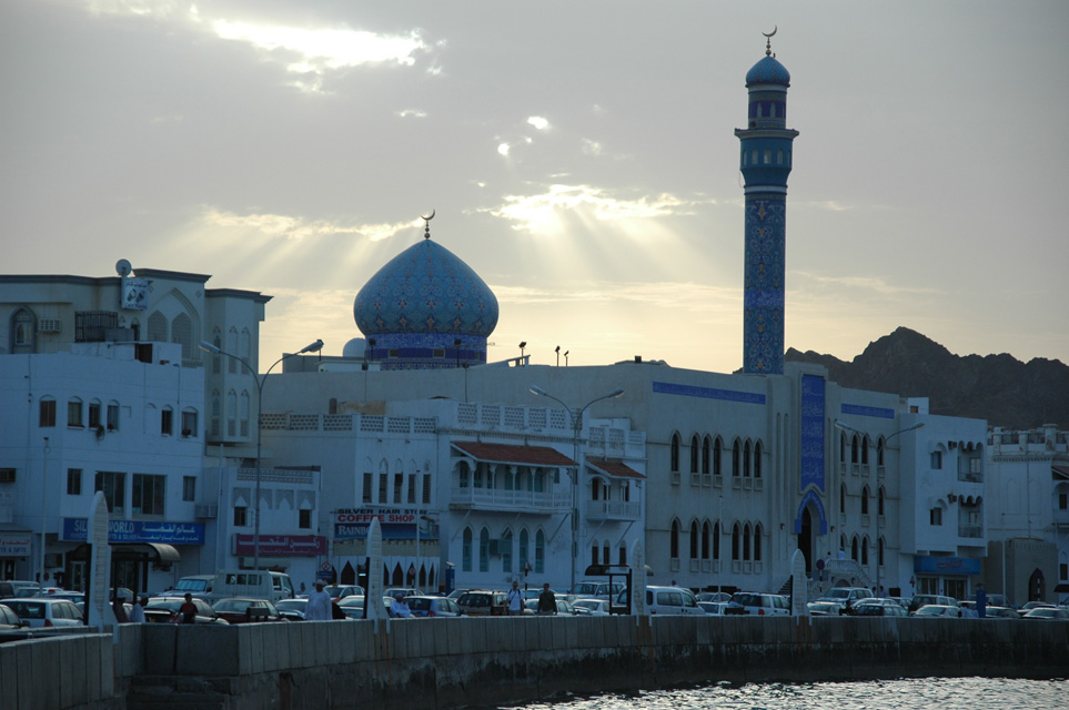 MCT Muscat - the corniche in Mutrah at sunset 3008x2000