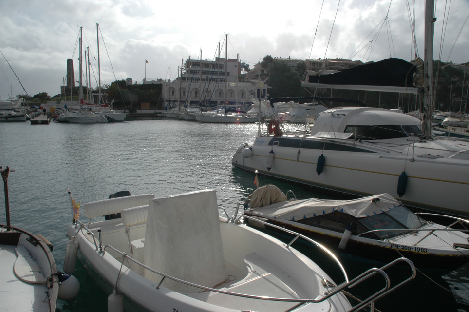 PMI Mallorca - Porto Cristo - port with ships 03 3008x2000