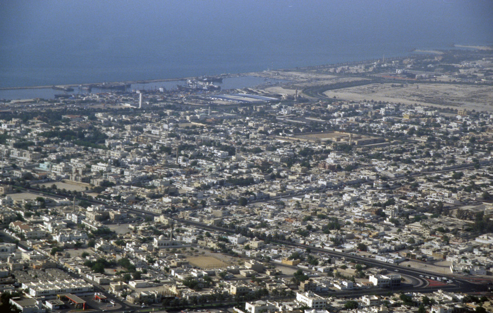 DXB Dubai from aircraft - Deira and Hamriya Port 01 5340x3400