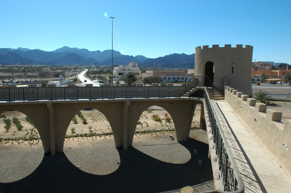 DXB Hatta - view from the tower in the Fort roundabout towards Hatta Town 3008x2000